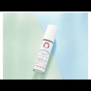 First Aid Beauty Detox Eye Roller